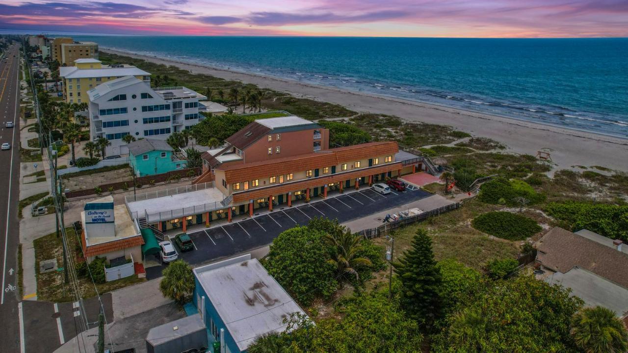 Anthony'S On The Beach Cocoa Beach Exterior foto