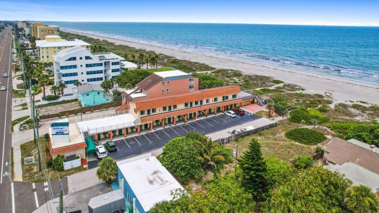 Anthony'S On The Beach Cocoa Beach Exterior foto