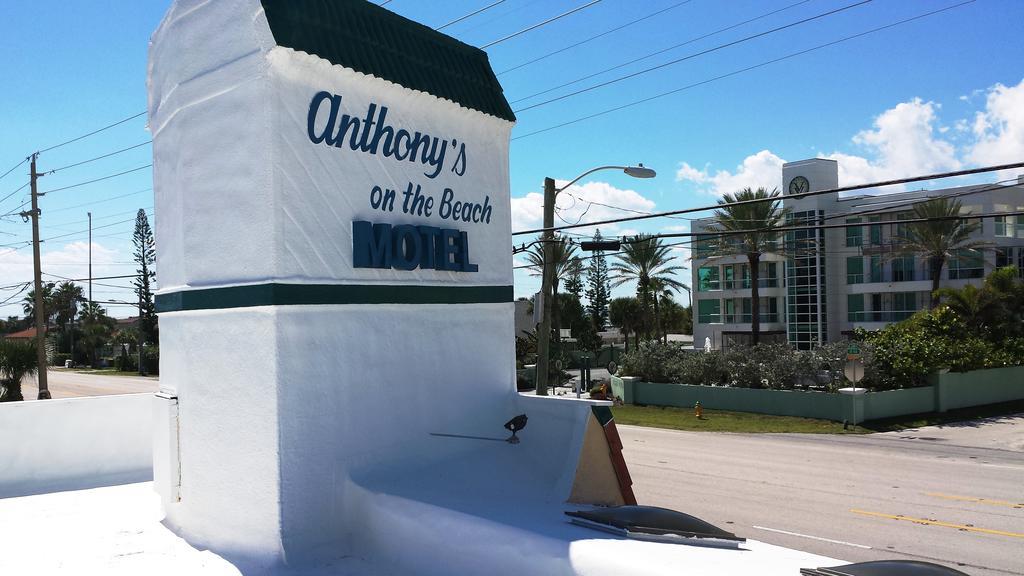 Anthony'S On The Beach Cocoa Beach Exterior foto